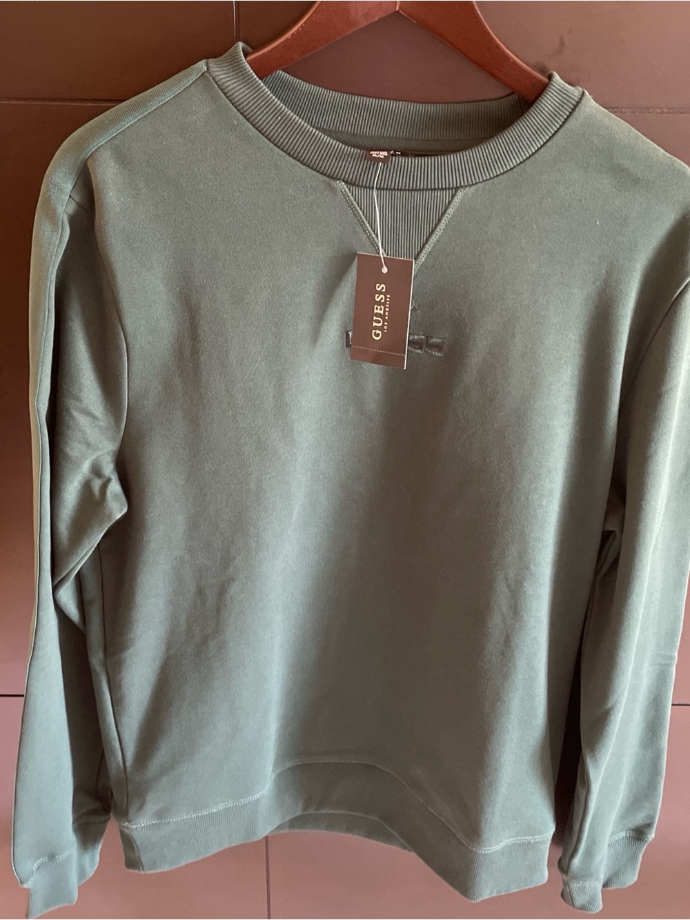 GUESS Men's Crewneck Sweatshirt - Olive